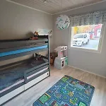 Arctic Treehouse דירה רובניימי