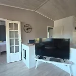 דירה Arctic Treehouse רובניימי