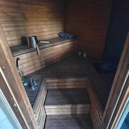 Arctic Treehouse Daire Rovaniemi